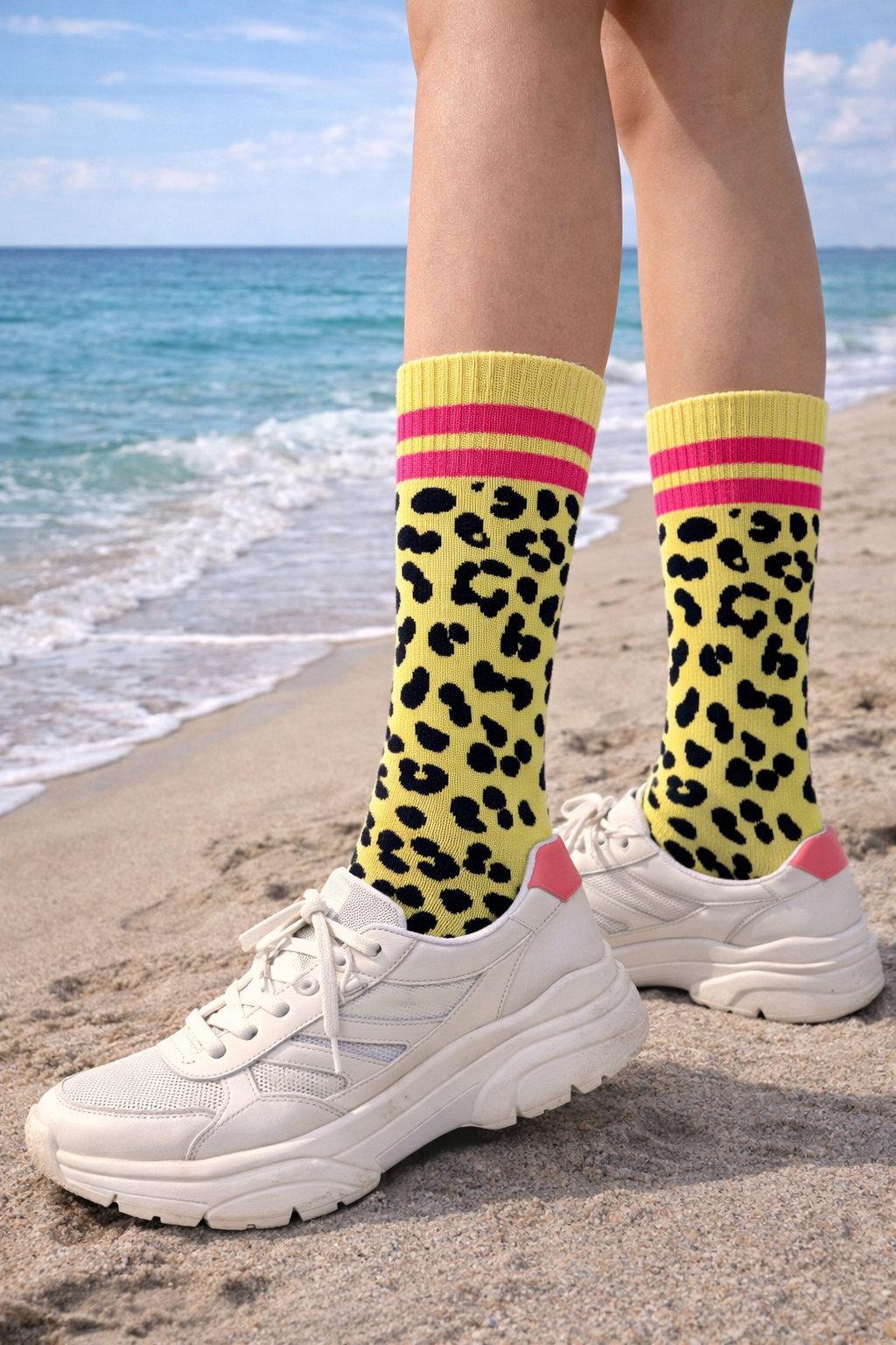 Socken - Leo gelb mit pinken Streifen
